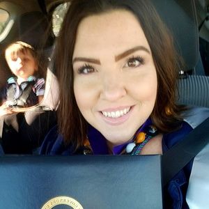 Meet your Posher, Danielle